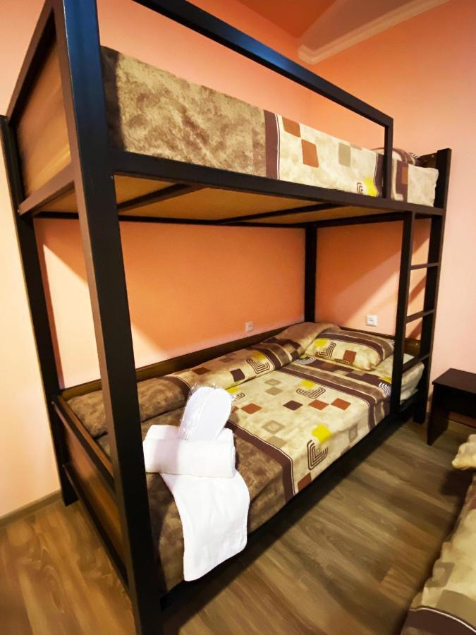 Domino Yerevan Hostel And Hotel المظهر الخارجي الصورة