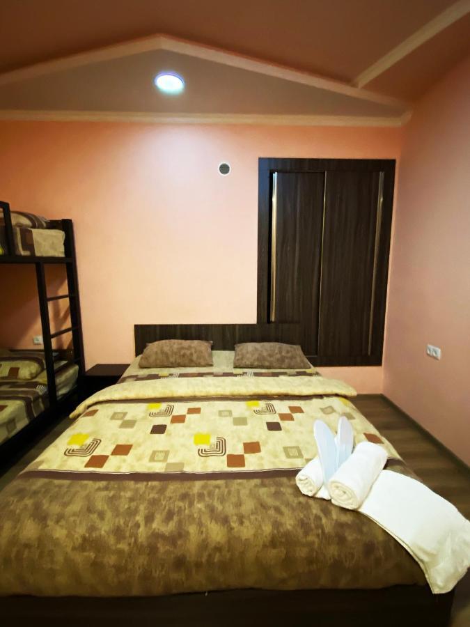 Domino Yerevan Hostel And Hotel المظهر الخارجي الصورة