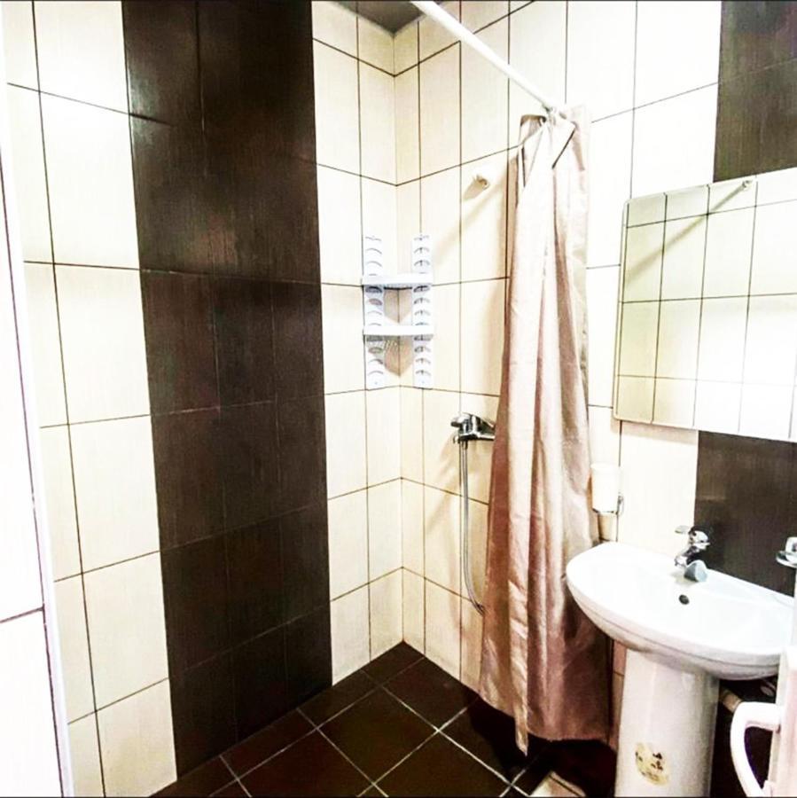 Domino Yerevan Hostel And Hotel المظهر الخارجي الصورة