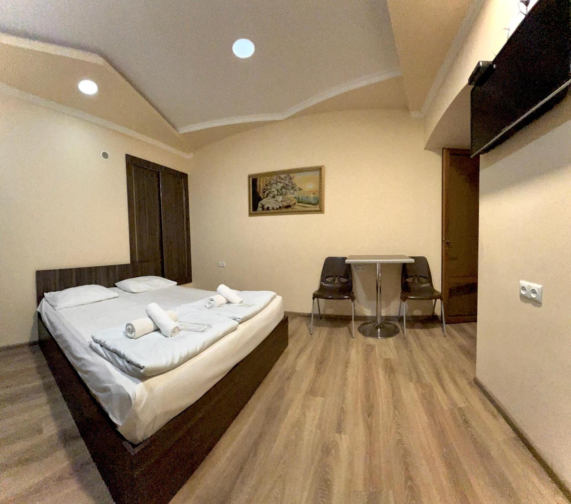 Domino Yerevan Hostel And Hotel المظهر الخارجي الصورة
